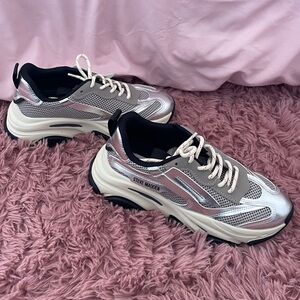 NWOT Steve Madden Metallic Pink and Silver Chunky Lace-Up Sneakers